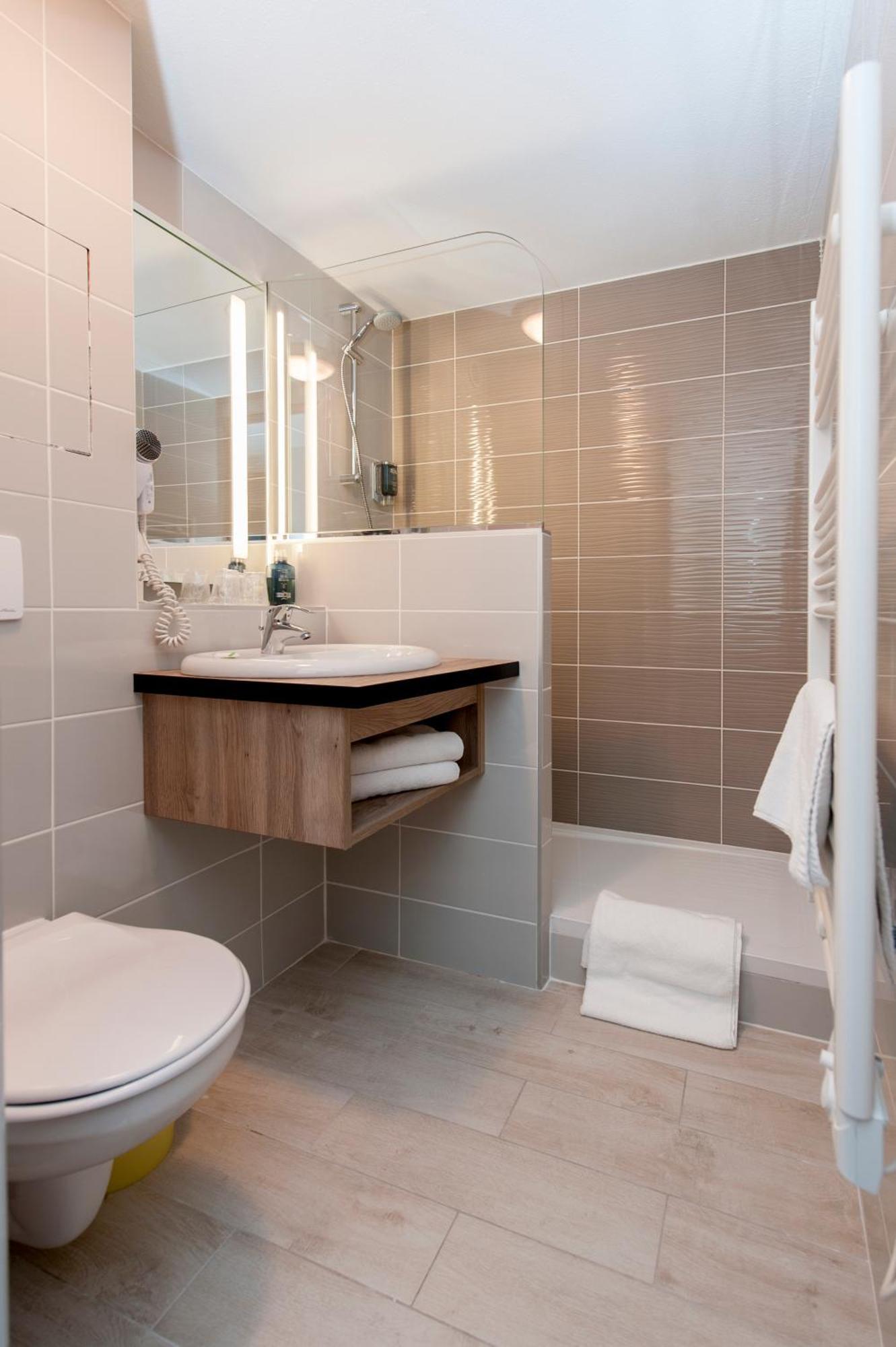 Brit Sud Le Calendal Hotel Avignon